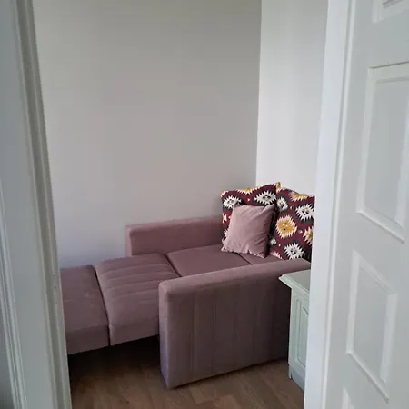 Apartment 15 Minutes To Old Town *