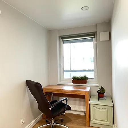 Apartment 15 Minutes To Old Town