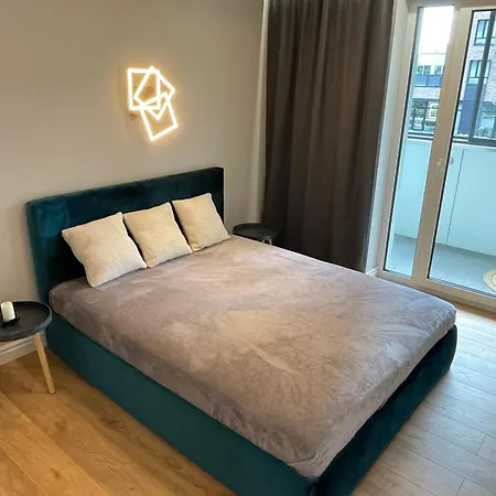 Apartment 15 Minutes To Old Town *